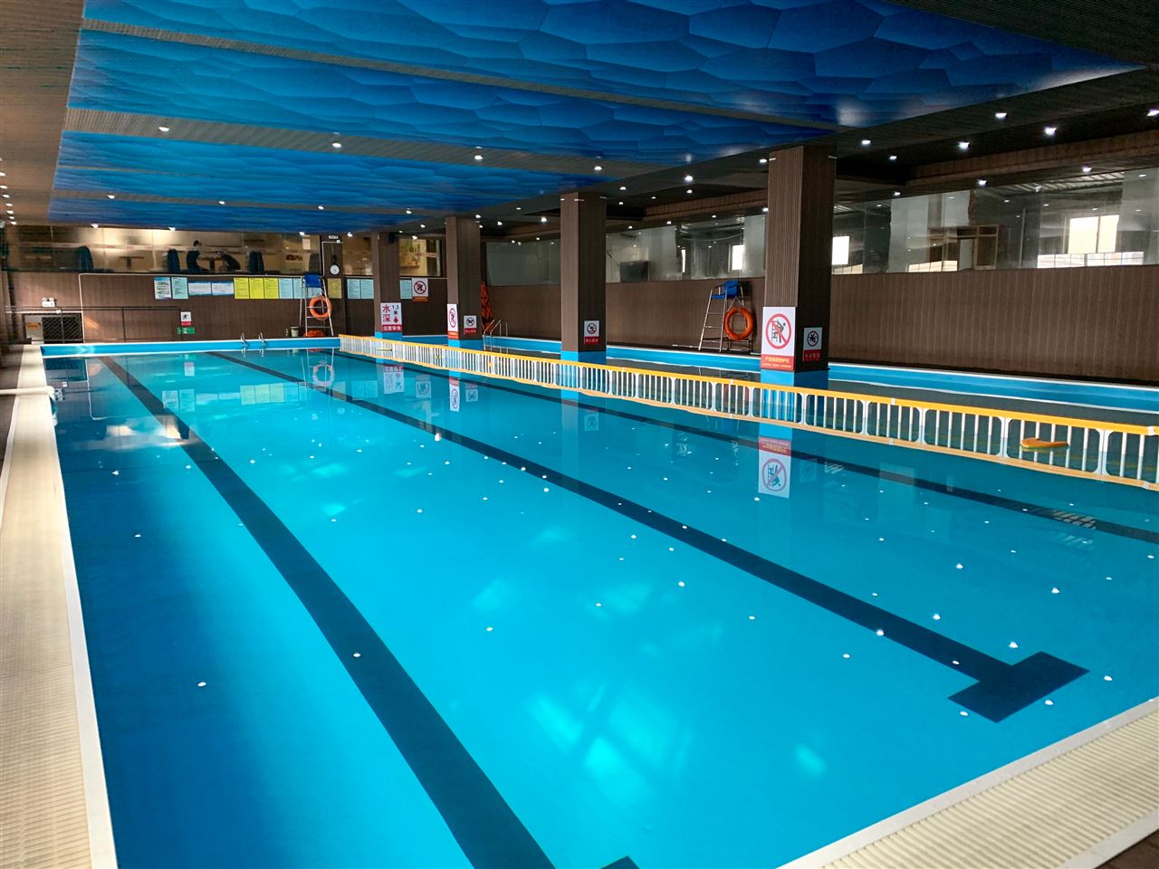 “智慧(hui)衛監(jian)”綜合(he)監管(guan)泳池(chi)項目(mu)