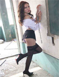 寡妇下边太紧了夹死我了,啊轻点灬大巴太粗太长视频